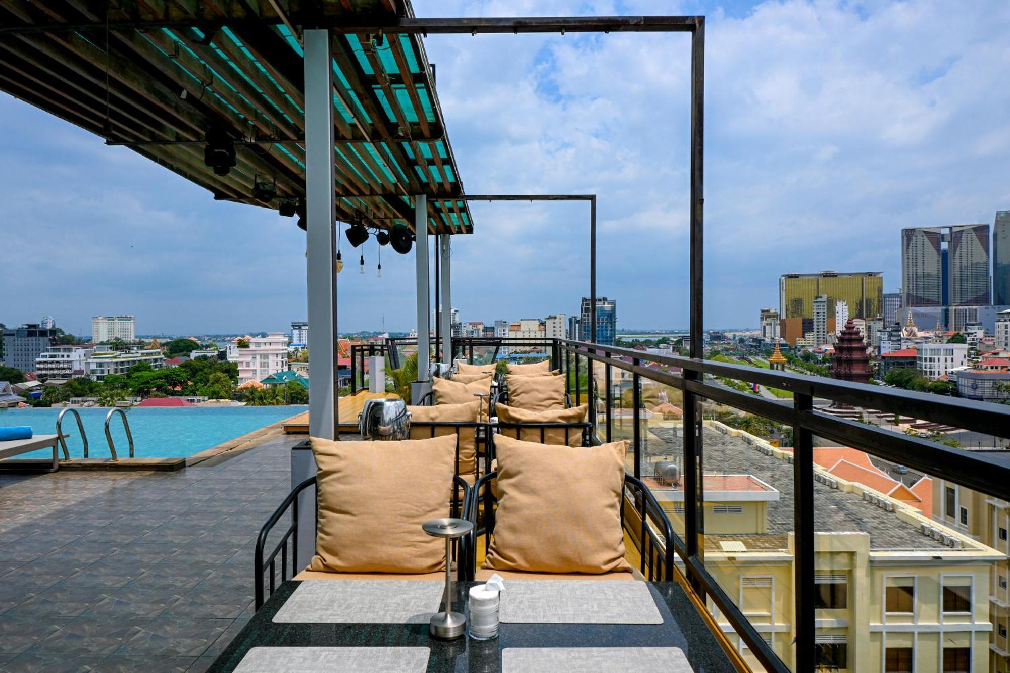 Phnom Penh 51 Hotel & Residences Exterior photo